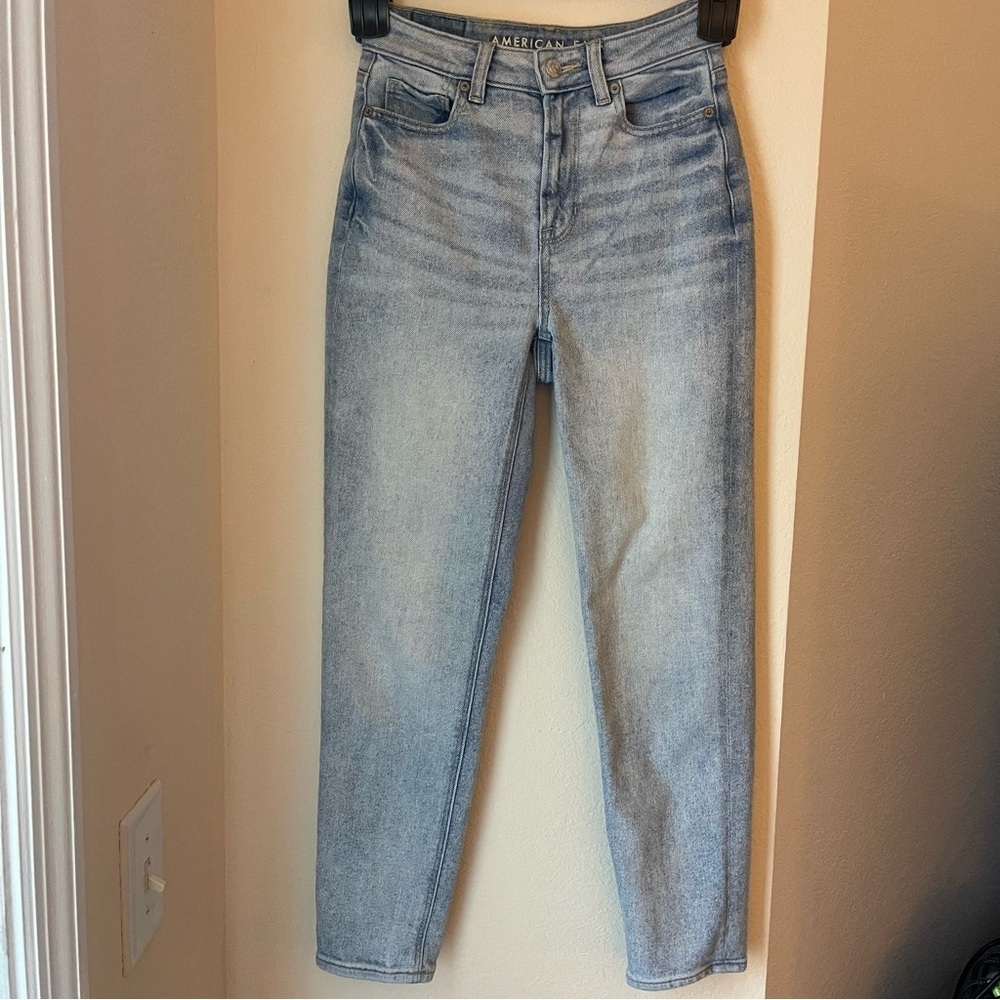 American Eagle Mom Straight Jean Size 000 Short